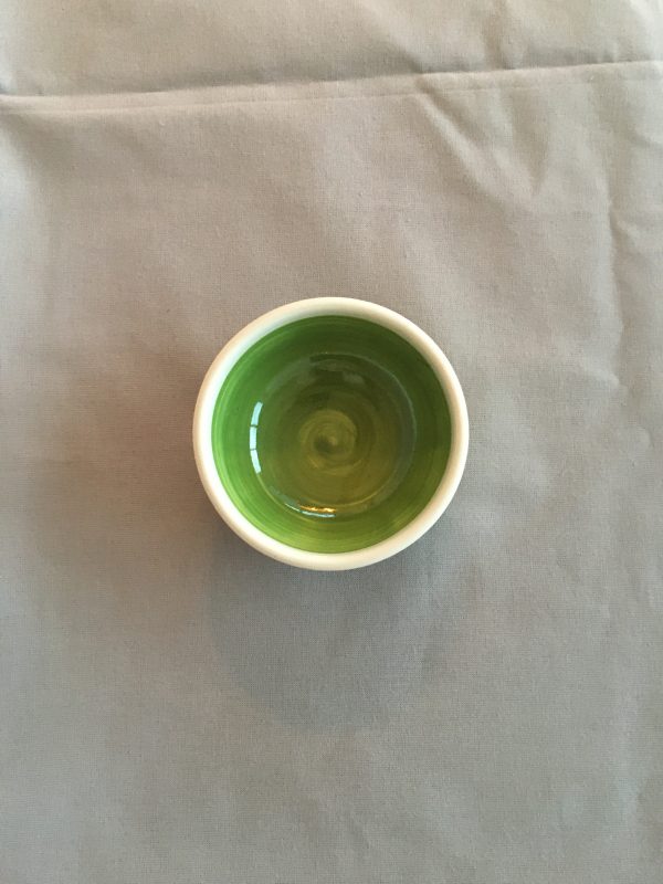 Keramikschale grün für 9 cm, handbemalt, spülmaschinenfest, hergestellt in einer kleinen Manufaktur in Nijar